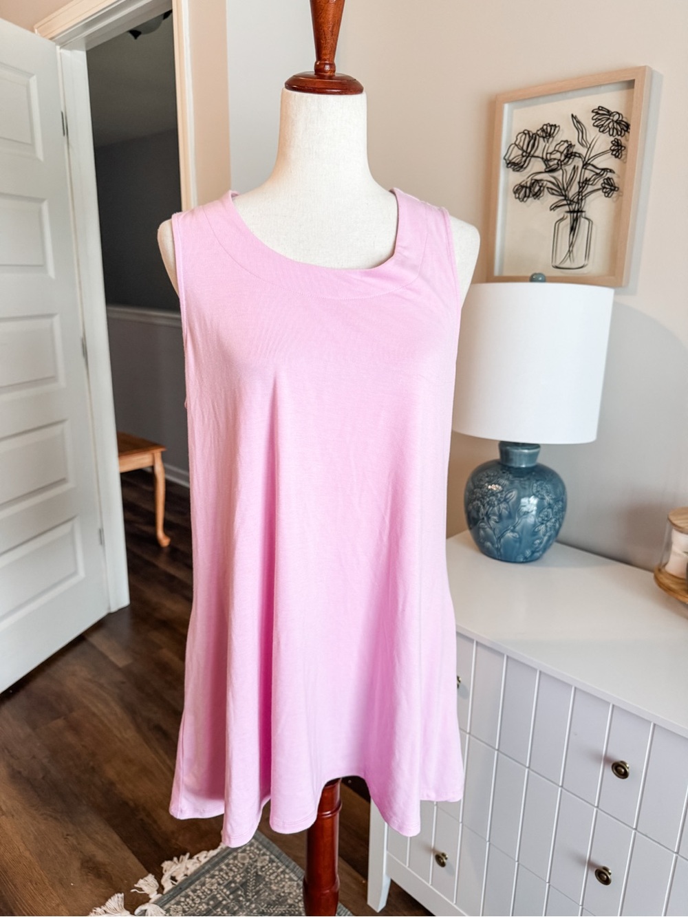 Women's Pink Sleeveless Swing Tank Top